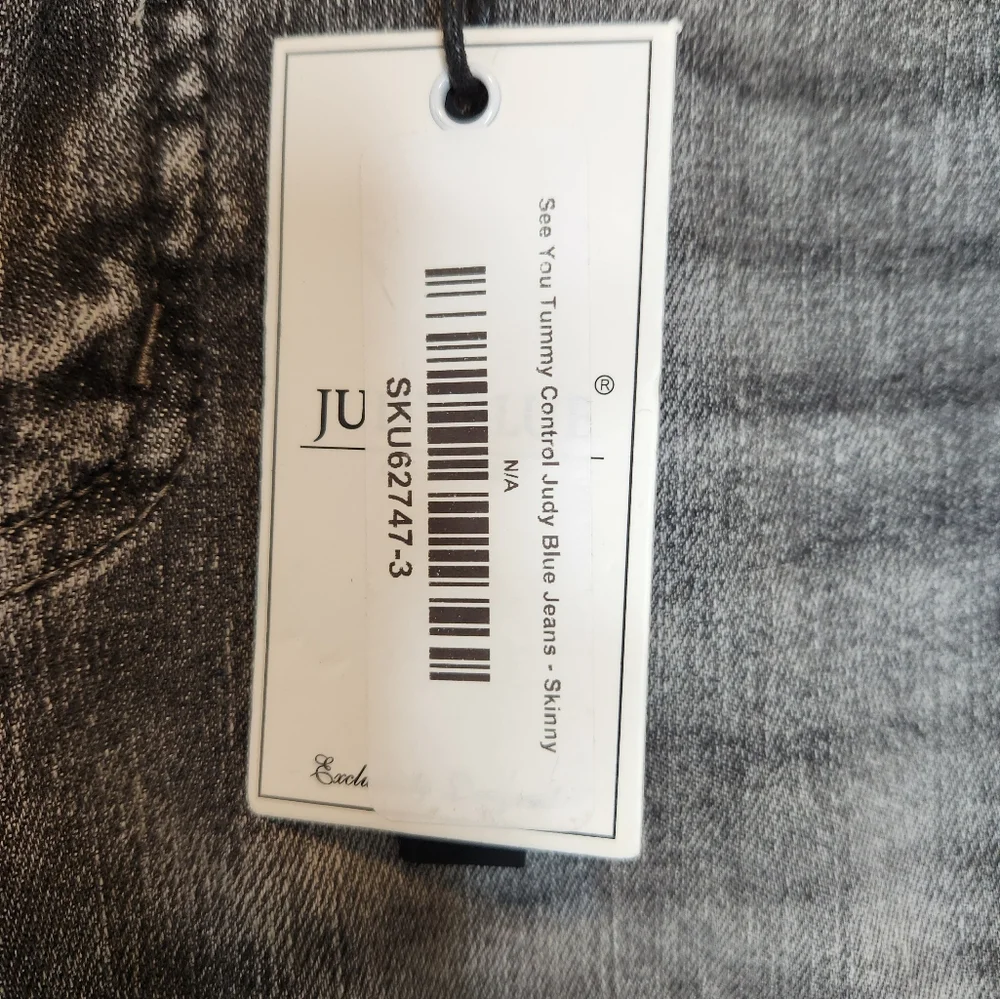 NEW Judy Blue Skinny Fit Raw Hem Charcoal Gray Jeans Size 3/26 - Picture 5 of 11